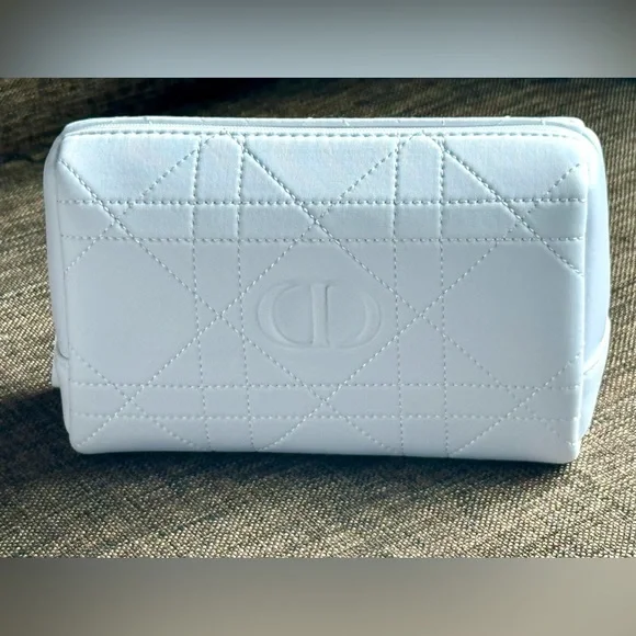 Classic Stunning DIOR Pure white cushioned trousseau bag - Picture 5 of 6